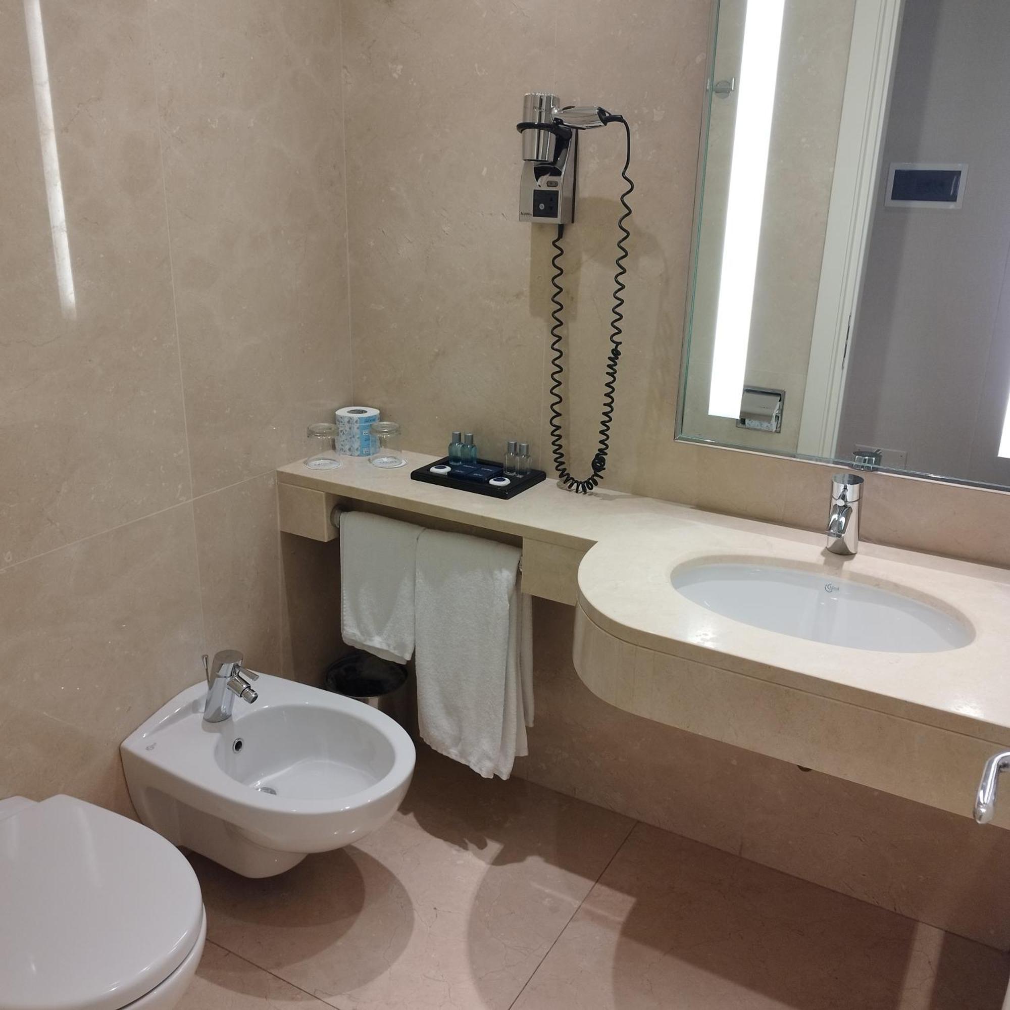 Ergife Palace Hotel Rome Luaran gambar